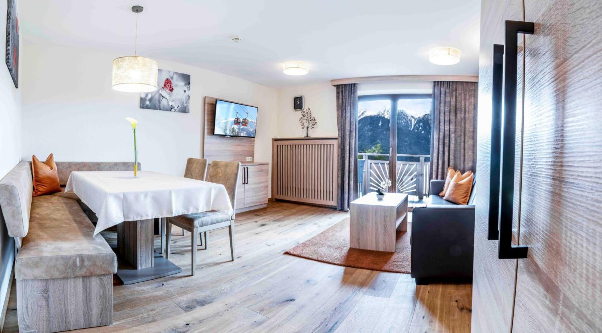 Hotel Montana Fiss Eksteriør billede